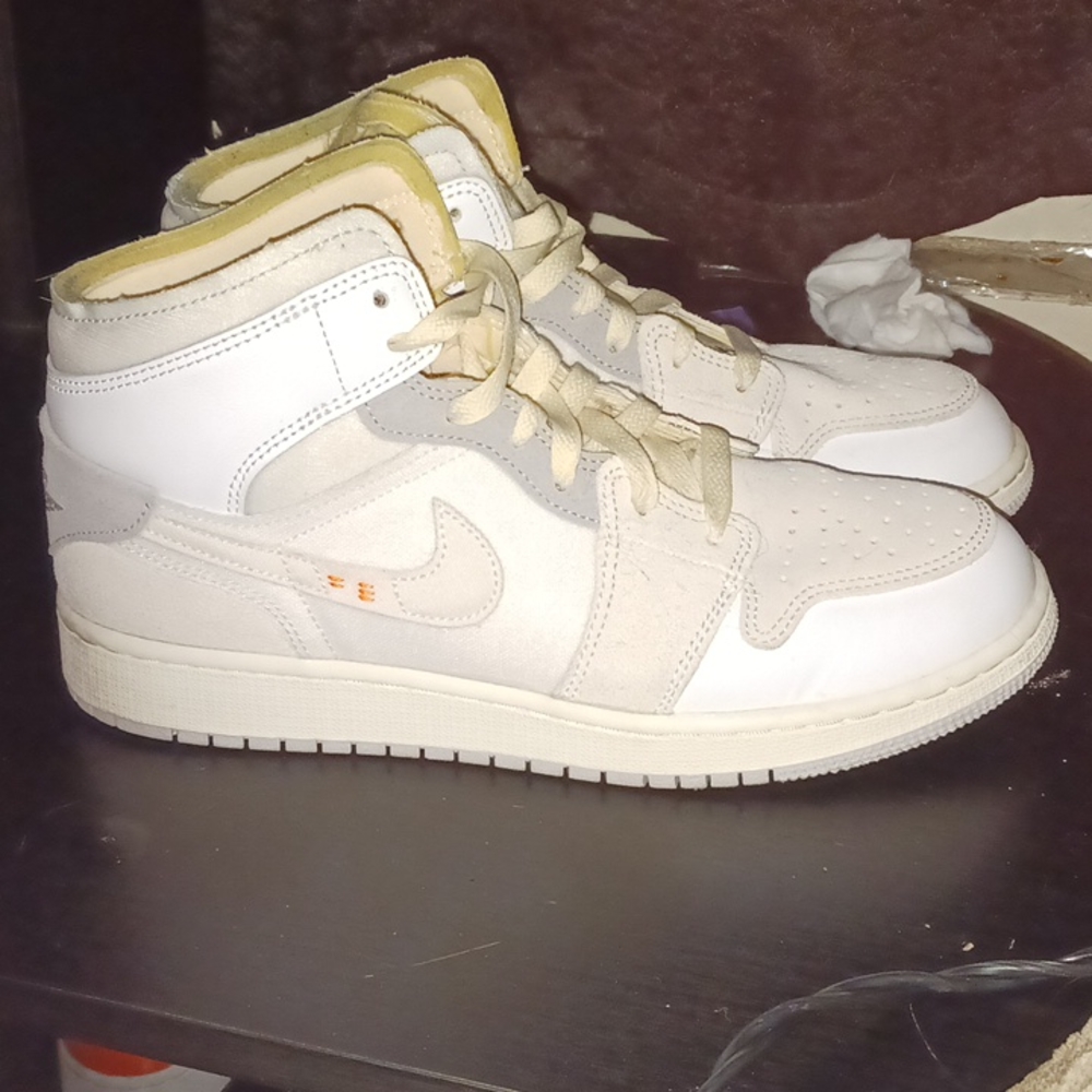 Air Jordan size 7Youth